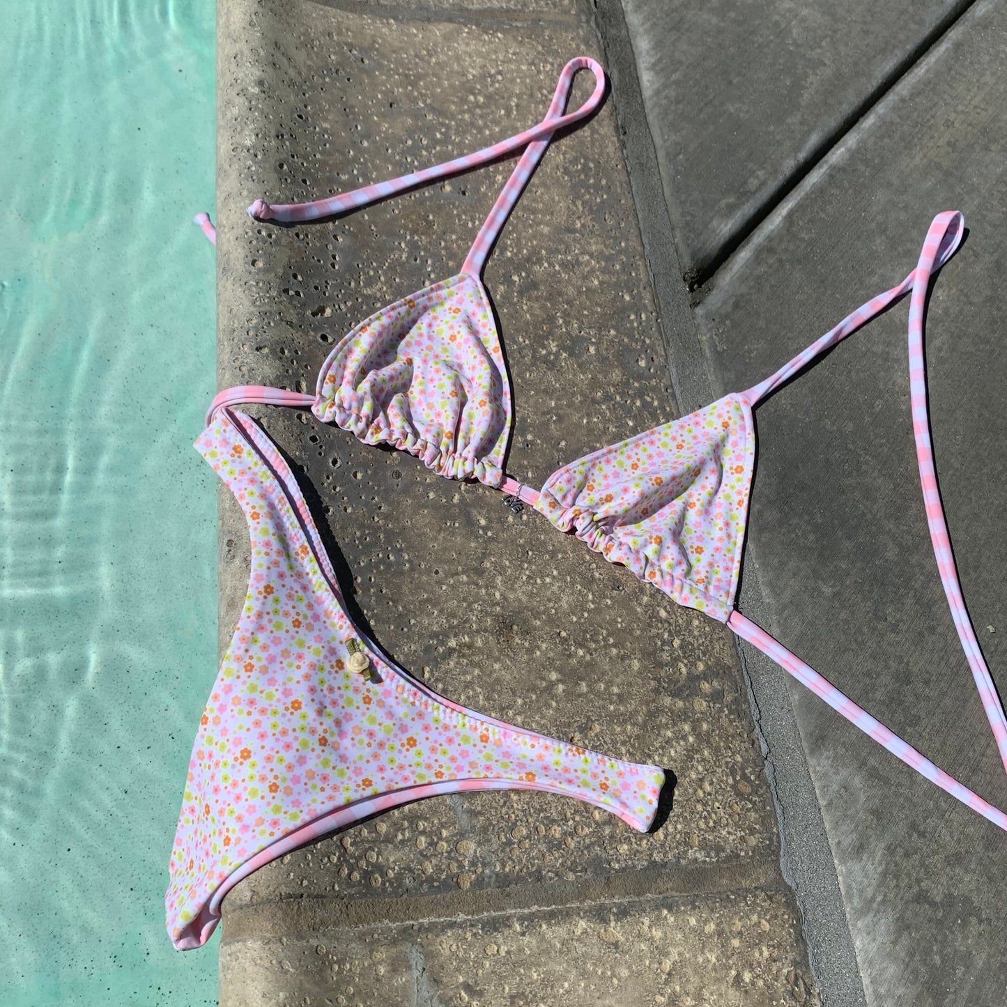 Billie Brooks bikini in white ditsy